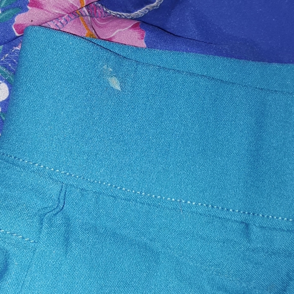 Sexy hot shorts with gold zippers New w/tags - Picture 4 of 5